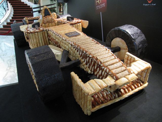 Formula 1 car made from…bread (6 pics)