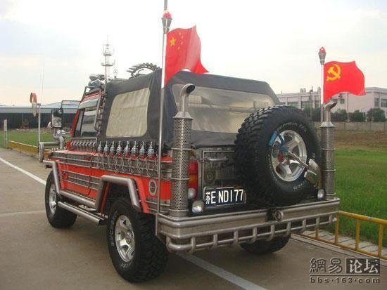 Chinese pimped SUV (12 pics)