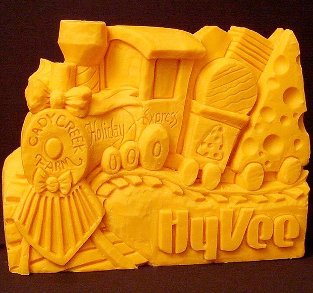 Cheesy art out of cheddar by Lady Sarah Kaufmann (13 pics)