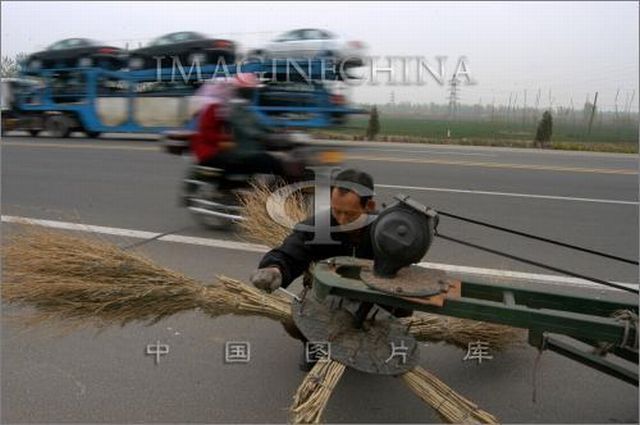 Very skilled Chinese craftsmen (35 pics)