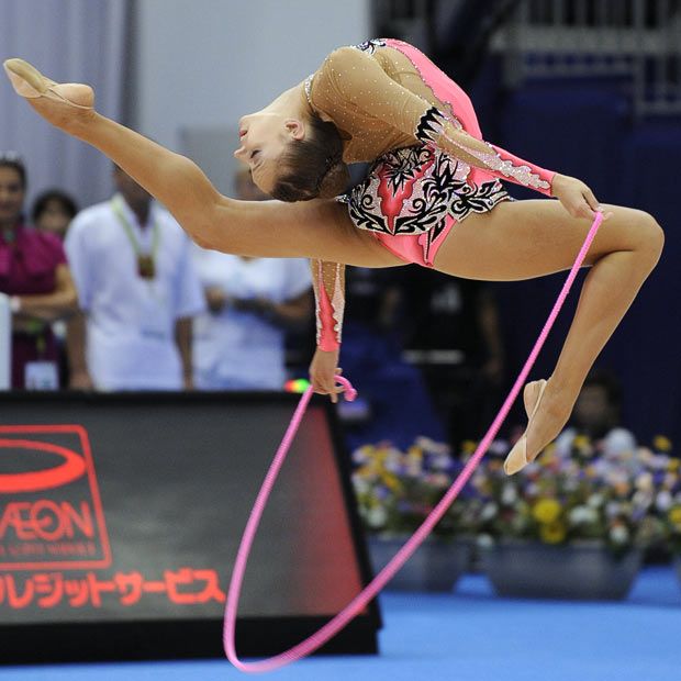Rhythmic gymnastics championships in Japan (22 pics)