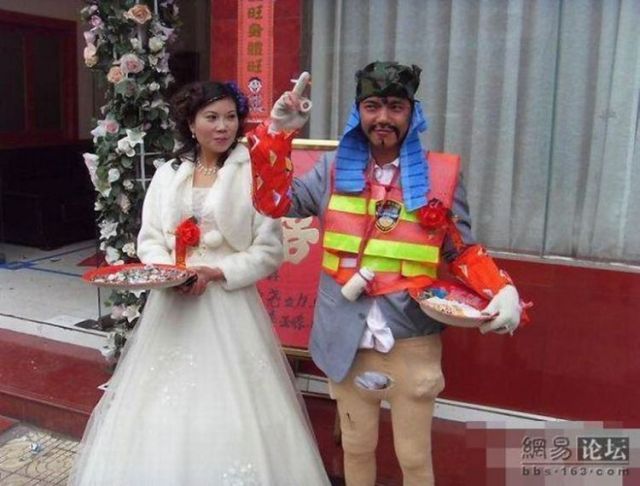 Another funny groom (6 pics)