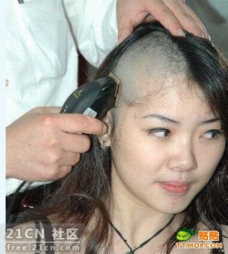 Girl with and without hair (5 pics)