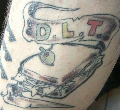 The most horrible food tattoos (24 pics)