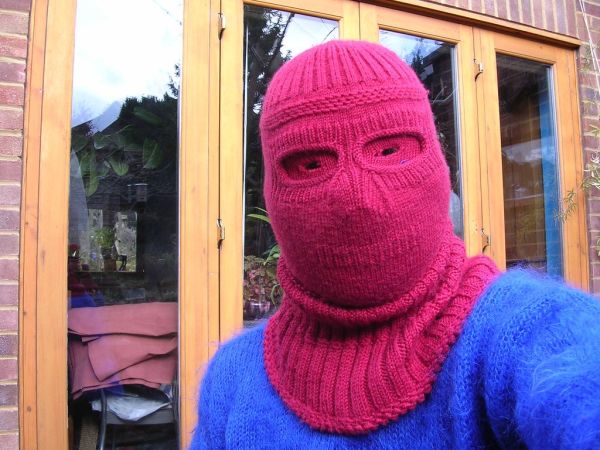 Knitted masks (22 pics)