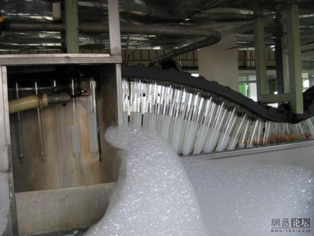 Chinese factory of condoms (16 pics)