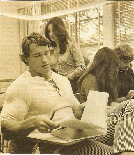 Young Arnold Schwarzenegger. He wasn’t thinking about politics then (18 pics)