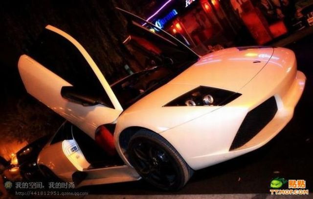 Supercars in China (35 pics)