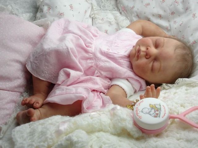 Almost “real” baby dolls (31 pics)