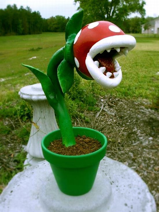Awesome sculpture of Piranha plant (5 pics) .