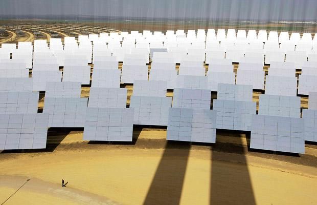 The Solucar solar power plant in Sanlucar la Mayor (10 pics)