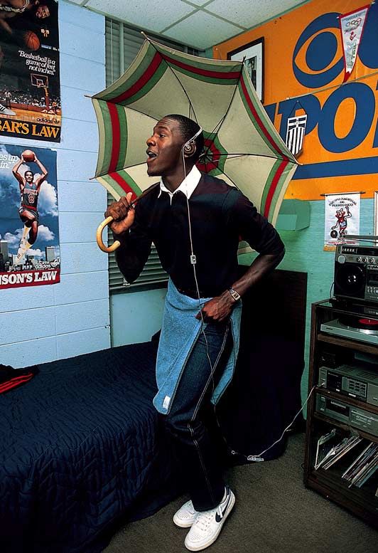 Michael Jordan during his college years (10 pics)