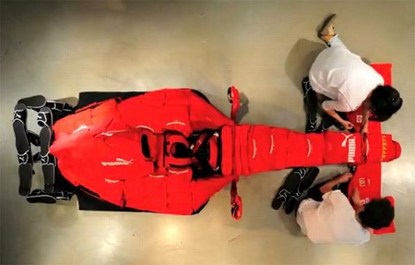 Ferrari F1 car made out of clothes (9 pics)