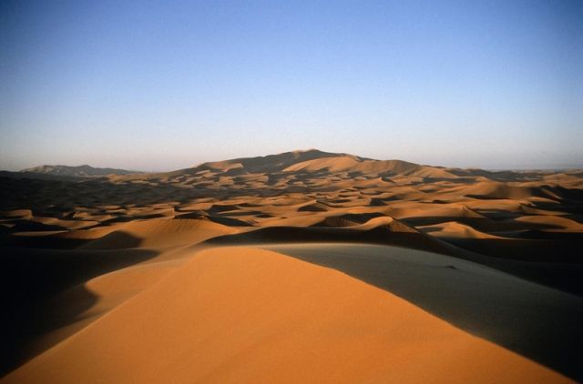 Beautiful photos of the deserts (57 pics)