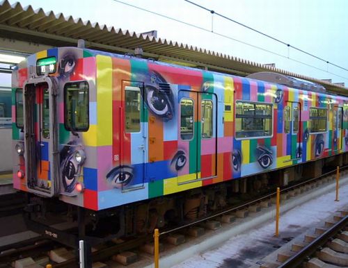 Japanese painted train wagons (33 pics)
