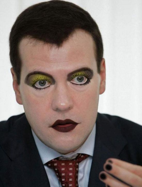 Politicians wearing make-up (17 pics)