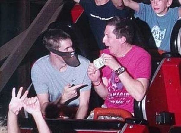 Funny faces during Roller Coaster ride (20 pics)