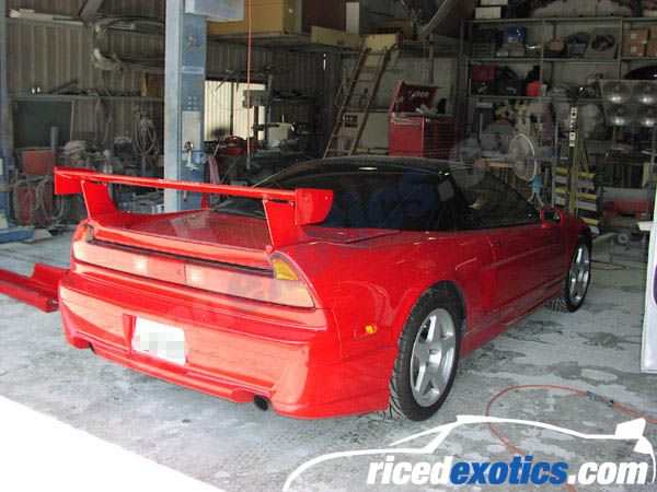 How to make a Ferrari out of an Acura NSX (20 pics)