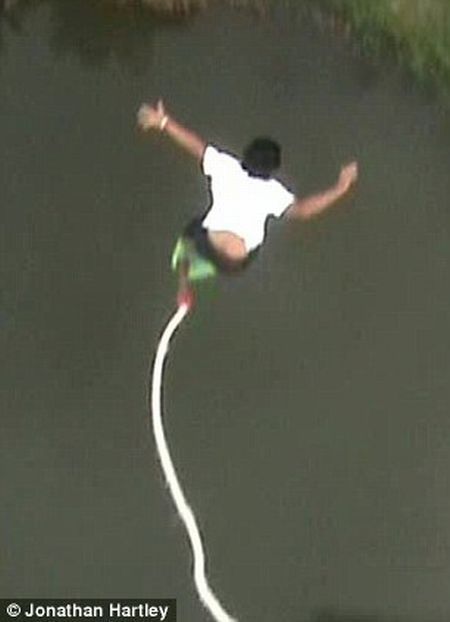 Failed bungee jumping – how to fall in the water at 80 mph! (5 pics + 1 video)