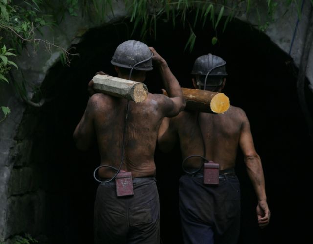About the hard work of Chinese miners (25 pics)