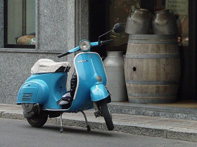 Hand-built two-wheeled motorized vehicles (18 pics)