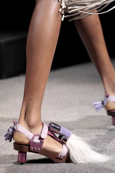 Women’s shoes of the latest fashion (28 pics)