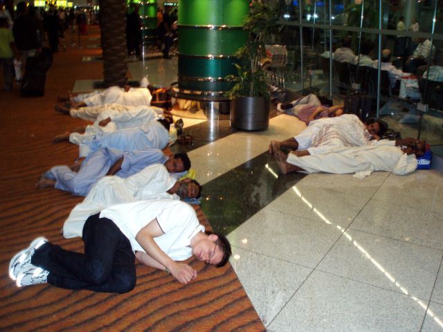 “Victims” of airports (35 pics)