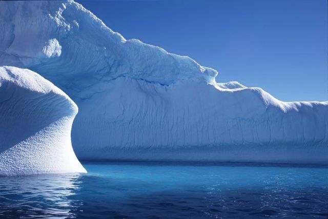 The beauty and splendor of icebergs (110 pics)
