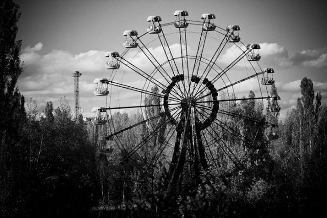 Beautiful black and white photos of Chernobyl (47 pics)