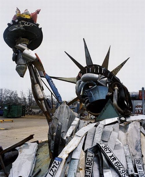 Awesome Trash Sculptures Art (21 pics)