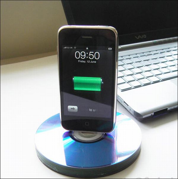 Creative, Crazy and Great iPhone Docking Stations (20 pics)