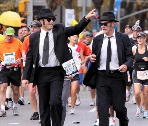 The Coolest Costumes of 2009 NYC Marathon (25 pics)