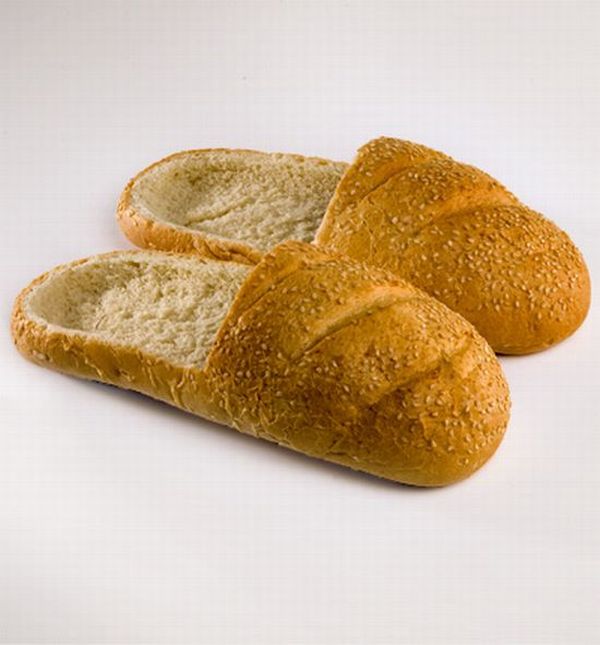 Bread Slippers (16 pics)