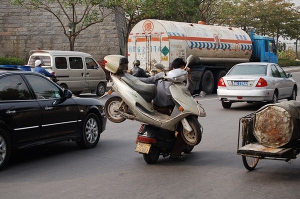 One Way to Tow a Scooter!
