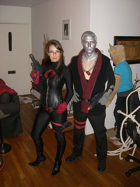 Halloween Costumes 2009 (23 pics)