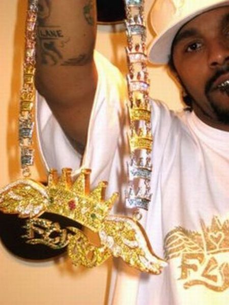 Most Ridiculous Chains of Rappers (22 pics) - Izismile.com
