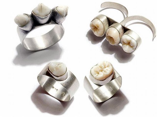 Jewelry with Teeth (10 pics)