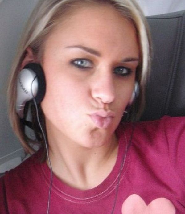 Duckfaces! Why Do People Do That? (100 pics)