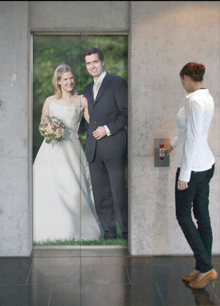 A Great and Smart Elevator Ad (3 pics)