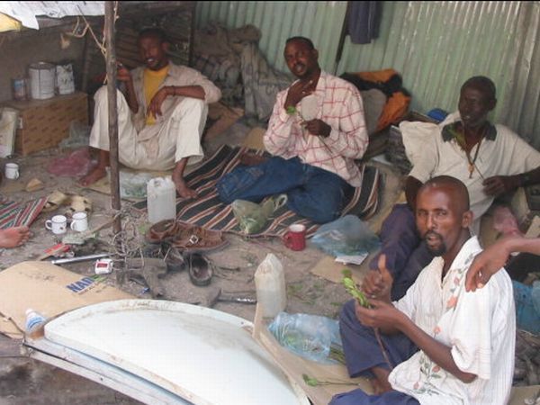 The Other Side of Somali Pirates’ life (16 pics)
