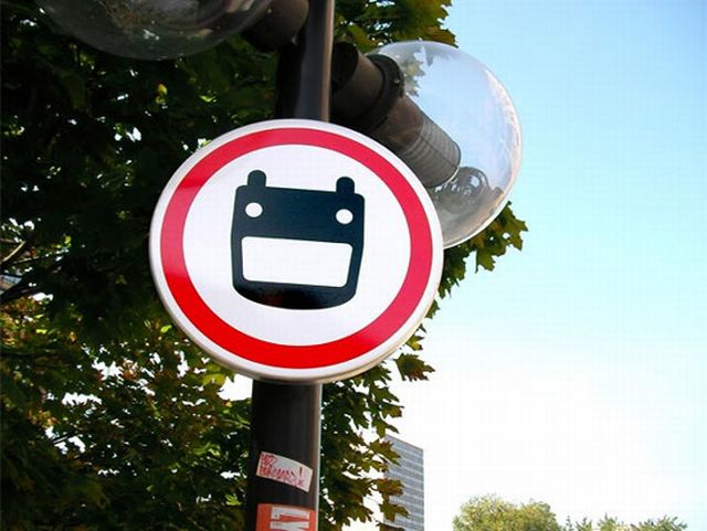 Funny Traffic Signs (24 pics)