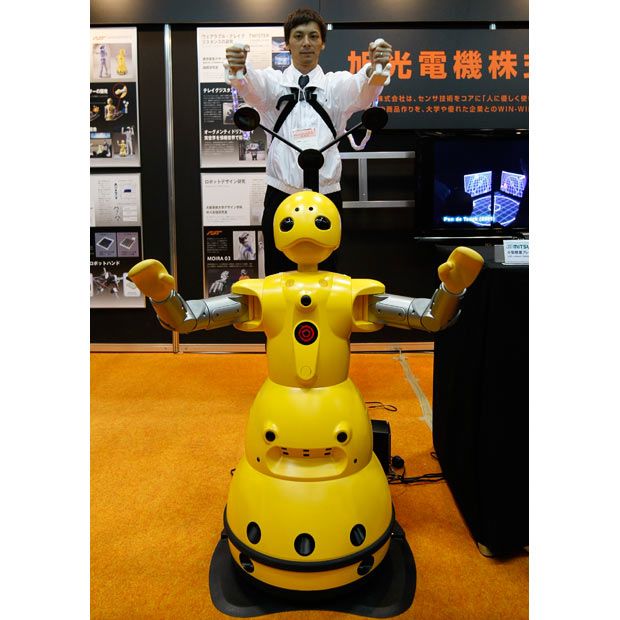 Tokyo International Robot Exhibition (17 pics)
