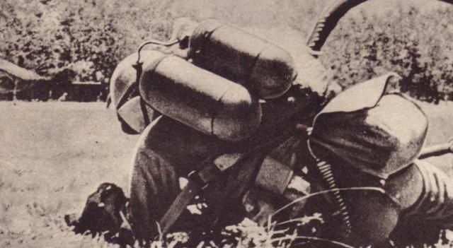 Flamethrowers in the WWII (18 pics)