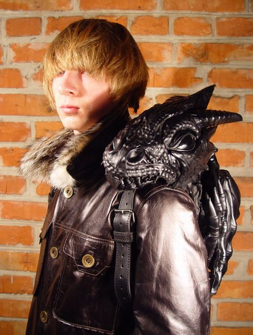 Backpack for Goths (14 pics)