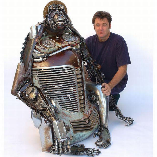 Amazing Sculptures Made out of Scrap Car Parts (12 pics)