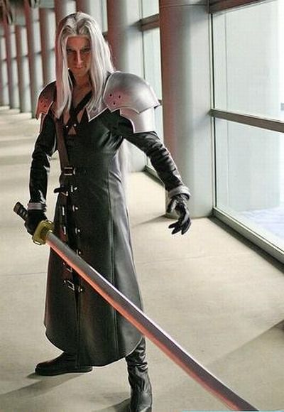 The Coolest Video Games’ Costumes (20 pics)