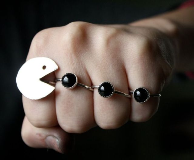 Pac Man Ring-Set and Pendant for the Fans (5 pics)