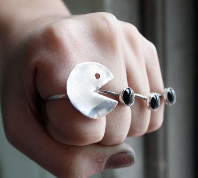 Pac Man Ring-Set and Pendant for the Fans (5 pics)