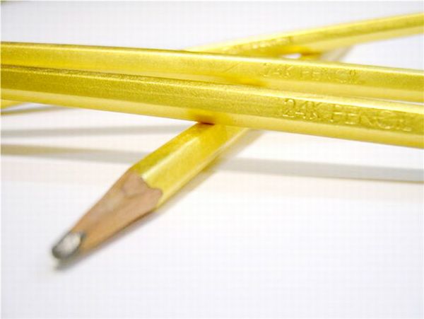 Golden Pencil That Costs Much More Than Many of Your Belongings (4 pics)