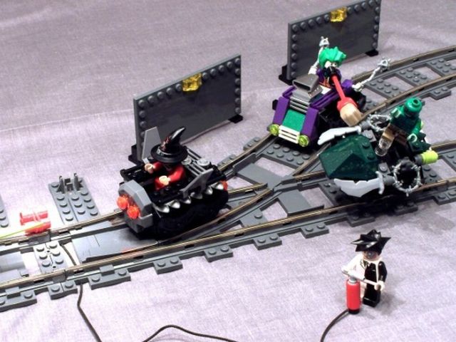 Lego Gotham City Subway Racers (11 pics)